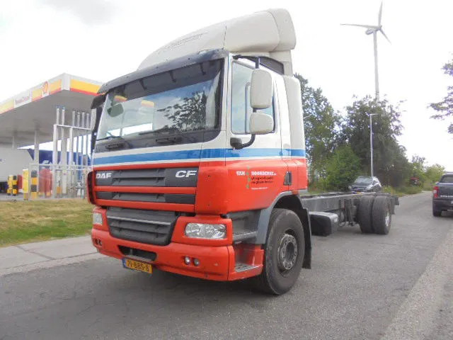 DAF CF 250 NL TRUCK - Šasija kravas automašīna: foto 1 DAF CF 250 NL TRUCK - Šasija kravas automašīna: foto 1