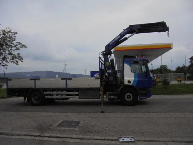 Bortu kravas automašīna/ Platforma DAF CF 290: foto 14