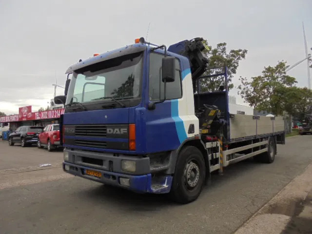 Bortu kravas automašīna/ Platforma DAF CF 290: foto 11