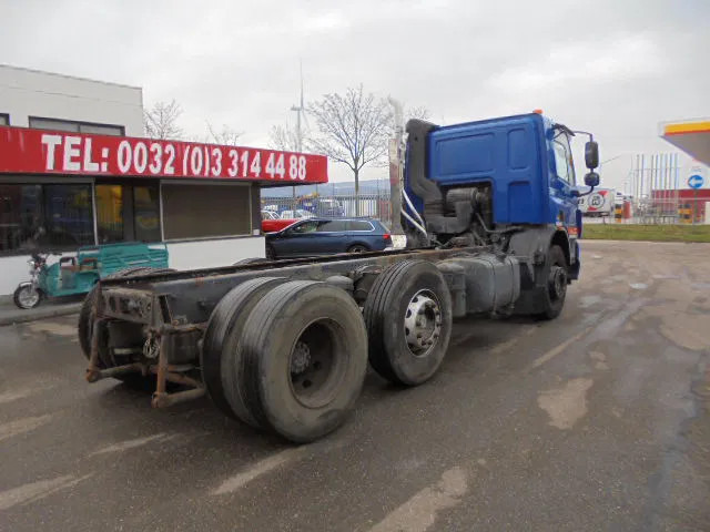 DAF CF 75.250 6X2 - Šasija kravas automašīna: foto 4 DAF CF 75.250 6X2 - Šasija kravas automašīna: foto 4