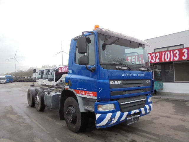DAF CF 75.250 6X2 - Šasija kravas automašīna: foto 3 DAF CF 75.250 6X2 - Šasija kravas automašīna: foto 3