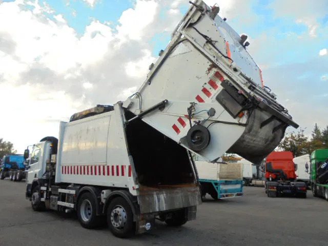 DAF CF 75.250 6X2 - Atkritumu vedējs: foto 4 DAF CF 75.250 6X2 - Atkritumu vedējs: foto 4