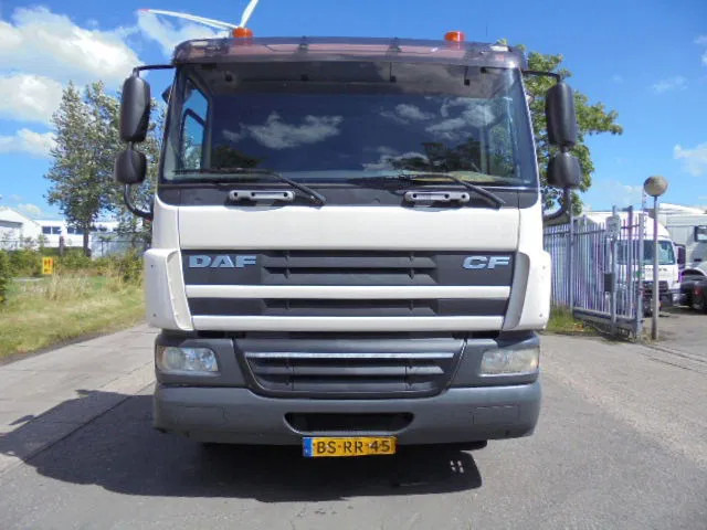 DAF CF 75.250 FAG 250 6X2 - Kravas automašīna ar slēgto virsbūvi: foto 2 DAF CF 75.250 FAG 250 6X2 - Kravas automašīna ar slēgto virsbūvi: foto 2