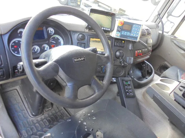 Atkritumu vedējs DAF CF 75 6X2: foto 20