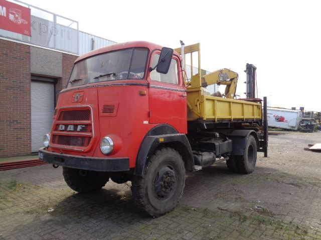 DAF FAV1600DD358 4X4 - Kravas automašīna pašizgāzējs: foto 1 DAF FAV1600DD358 4X4 - Kravas automašīna pašizgāzējs: foto 1