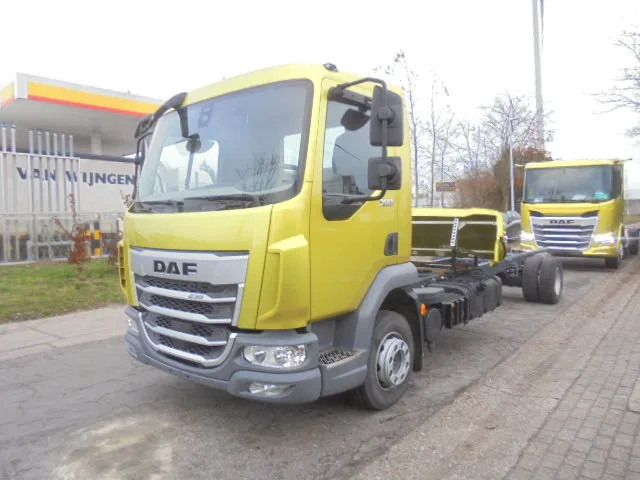 DAF XB 230 UNUSED DEMO - Šasija kravas automašīna: foto 1 DAF XB 230 UNUSED DEMO - Šasija kravas automašīna: foto 1