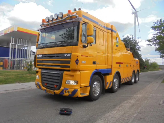 DAF XF 105 510 8X4 WRECKER - Auto evakuators: foto 1 DAF XF 105 510 8X4 WRECKER - Auto evakuators: foto 1