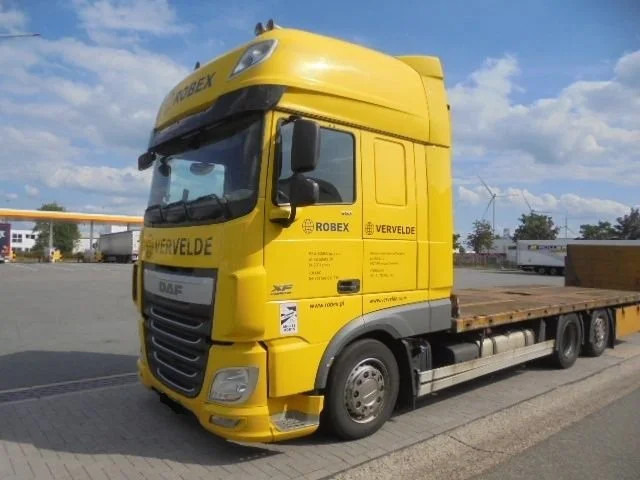 DAF XF 510 FAR 6X2 - Bortu kravas automašīna/ Platforma: foto 1 DAF XF 510 FAR 6X2 - Bortu kravas automašīna/ Platforma: foto 1