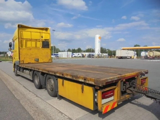 DAF XF 510 FAR 6X2 - Bortu kravas automašīna/ Platforma: foto 5 DAF XF 510 FAR 6X2 - Bortu kravas automašīna/ Platforma: foto 5