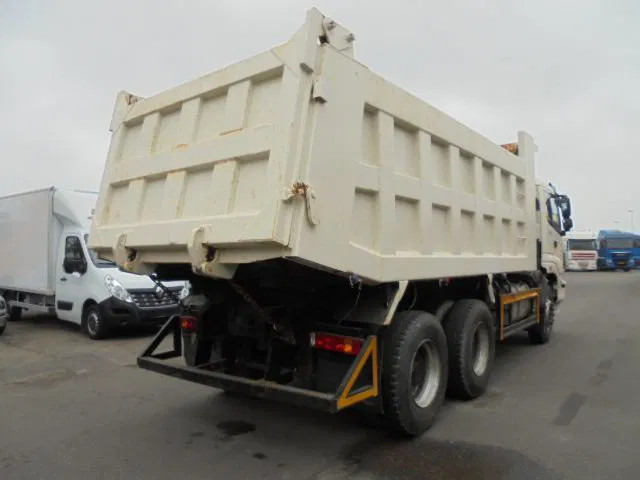 Diversen FOTON DAIMLER TX 3234 6X4 FOTON DAIMLER TX 3234 6X4 - Kravas automašīna pašizgāzējs: foto 3 Diversen FOTON DAIMLER TX 3234 6X4 FOTON DAIMLER TX 3234 6X4 - Kravas automašīna pašizgāzējs: foto 3