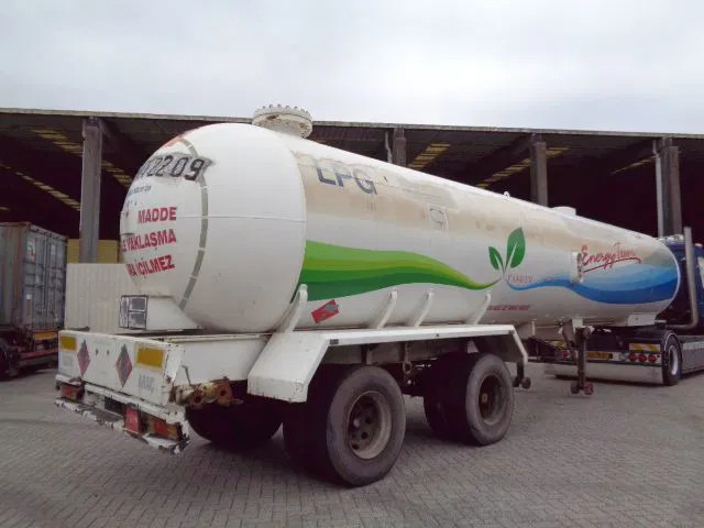 Diversen ISISAN 45M3 LPG-BUTANE - Puspiekabe cisterna: foto 3 Diversen ISISAN 45M3 LPG-BUTANE - Puspiekabe cisterna: foto 3