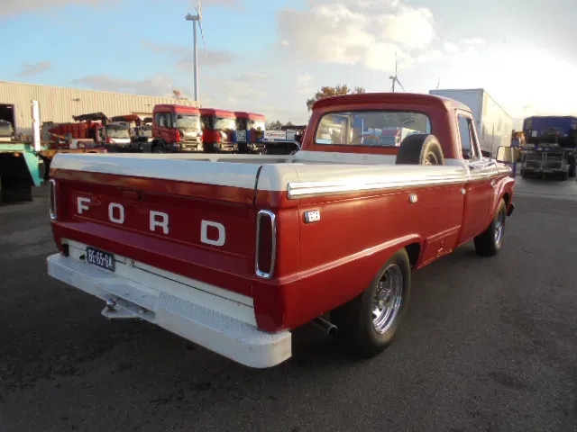 Ford USA F-250 PICK-UP - Pikaps: foto 5 Ford USA F-250 PICK-UP - Pikaps: foto 5
