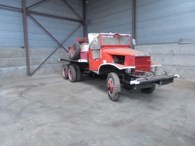 GMC CCKW 353 6X6 - Autocisterna: foto 1 GMC CCKW 353 6X6 - Autocisterna: foto 1