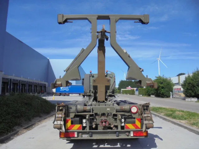 Iveco Eurotrakker 410 E37H - Pacēlājs ar āķi: foto 5 Iveco Eurotrakker 410 E37H - Pacēlājs ar āķi: foto 5