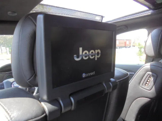SUV Jeep Grand Cherokee 4X4 SUMMIT EDITION 3.0 LTR V6: foto 9