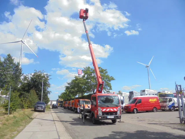 Renault Maxity 120 DXI - Komercauto: foto 2 Renault Maxity 120 DXI - Komercauto: foto 2