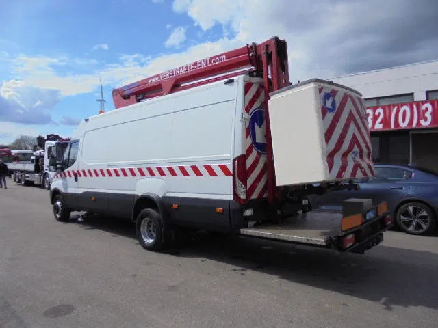 Iveco Daily 70 70C17 - Kravas automašīna, Kravas auto ar manipulatoru: foto 4 Iveco Daily 70 70C17 - Kravas automašīna, Kravas auto ar manipulatoru: foto 4