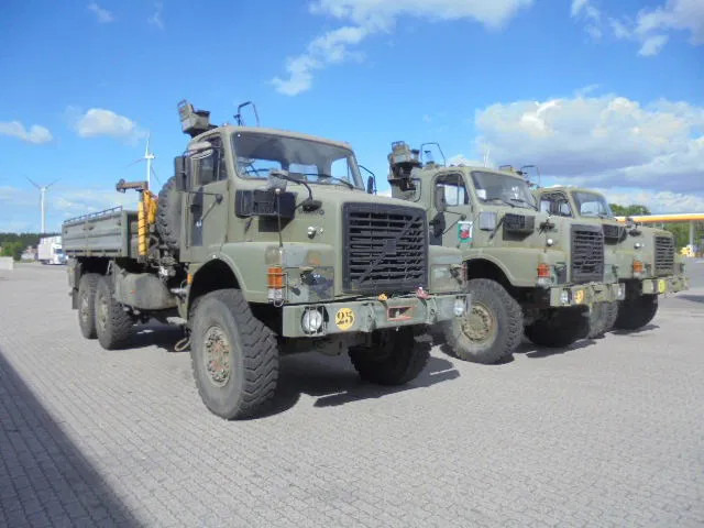 Volvo N 10 6X6 L + FASSI 3X IN STOCK - Kravas automašīna, Kravas auto ar manipulatoru: foto 3 Volvo N 10 6X6 L + FASSI 3X IN STOCK - Kravas automašīna, Kravas auto ar manipulatoru: foto 3