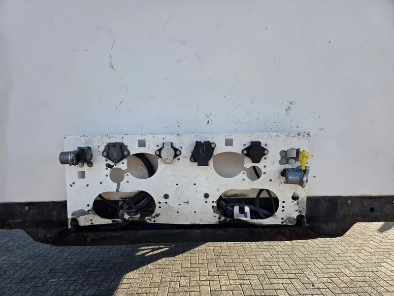 Krone SZ NL KENTEKEN - Puspiekabe slēgtā virsbūve: foto 5 Krone SZ NL KENTEKEN - Puspiekabe slēgtā virsbūve: foto 5