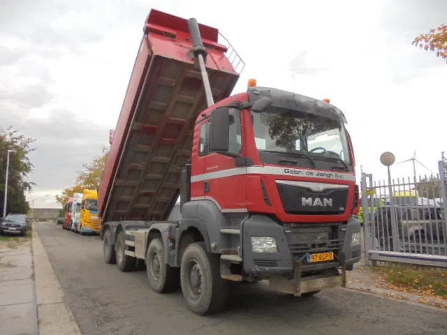 MAN TGS 41.440 8X8 NL TRUCK MANUAL GEARBOX - Kravas automašīna pašizgāzējs: foto 3 MAN TGS 41.440 8X8 NL TRUCK MANUAL GEARBOX - Kravas automašīna pašizgāzējs: foto 3