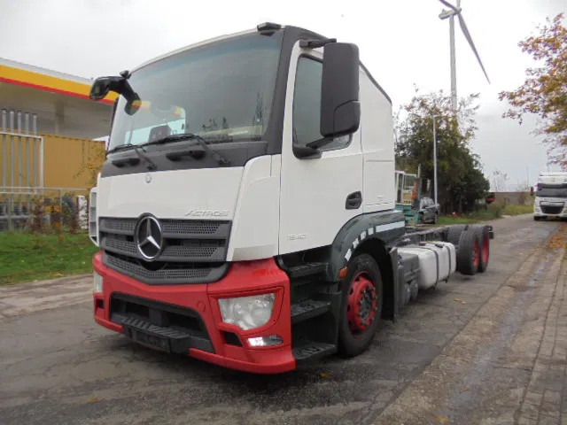 Mercedes-Benz Actros 2340 6X2 EUR 6 - Autovedējs: foto 1 Mercedes-Benz Actros 2340 6X2 EUR 6 - Autovedējs: foto 1