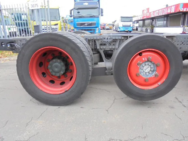 Mercedes-Benz Actros 2340 6X2 EUR 6 - Autovedējs: foto 4 Mercedes-Benz Actros 2340 6X2 EUR 6 - Autovedējs: foto 4