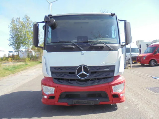 Mercedes-Benz Actros 2340 LL - Autovedējs: foto 2 Mercedes-Benz Actros 2340 LL - Autovedējs: foto 2