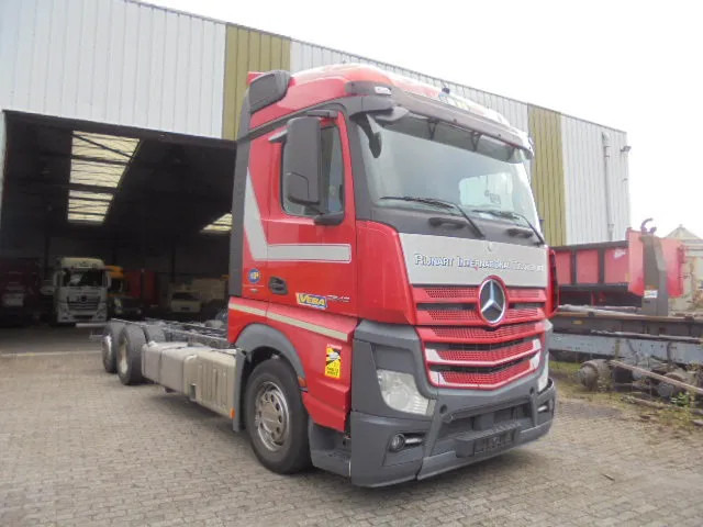 Mercedes-Benz Actros 2542 6X2 ENGINE NOT OK - Šasija kravas automašīna: foto 3 Mercedes-Benz Actros 2542 6X2 ENGINE NOT OK - Šasija kravas automašīna: foto 3