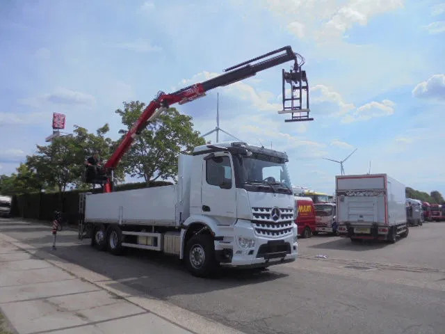 Mercedes-Benz Arocs 2545 + RETARDER 6X2 NEW /DEMO - Kravas auto ar manipulatoru: foto 2 Mercedes-Benz Arocs 2545 + RETARDER 6X2 NEW /DEMO - Kravas auto ar manipulatoru: foto 2