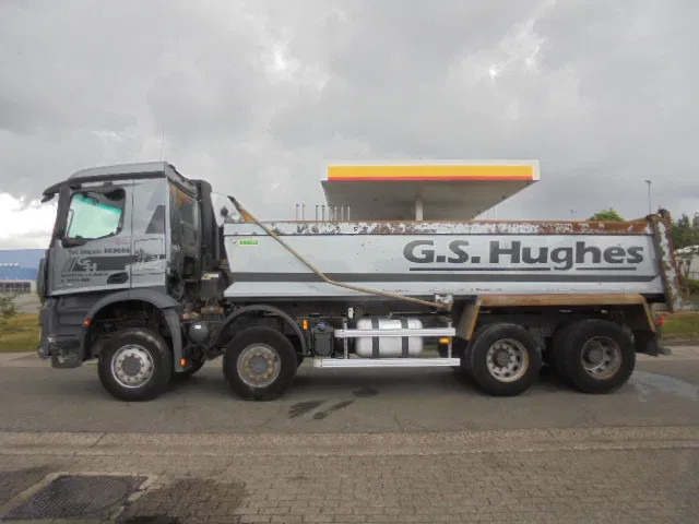 Mercedes-Benz Arocs 3340 8X4 - Kravas automašīna pašizgāzējs: foto 5 Mercedes-Benz Arocs 3340 8X4 - Kravas automašīna pašizgāzējs: foto 5