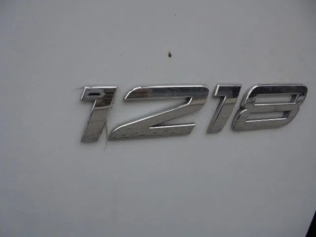 Mercedes-Benz Atego 1218 - Izometriskais kravas automašīna: foto 4 Mercedes-Benz Atego 1218 - Izometriskais kravas automašīna: foto 4
