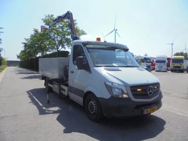 Mercedes-Benz Sprinter 310 CDI - Komercauto pašizgāzējs: foto 2 Mercedes-Benz Sprinter 310 CDI - Komercauto pašizgāzējs: foto 2