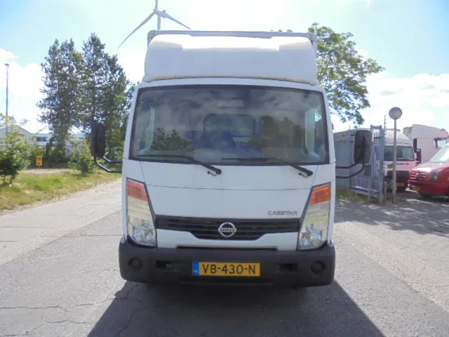 Nissan Cabstar 35.14 - Furgons ar slēgtā virsbūve: foto 2 Nissan Cabstar 35.14 - Furgons ar slēgtā virsbūve: foto 2