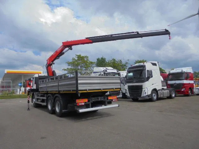 Renault 320 6X4 + FASSI F245 DEMO UNUSED - Bortu kravas automašīna/ Platforma, Kravas auto ar manipulatoru: foto 5 Renault 320 6X4 + FASSI F245 DEMO UNUSED - Bortu kravas automašīna/ Platforma, Kravas auto ar manipulatoru: foto 5