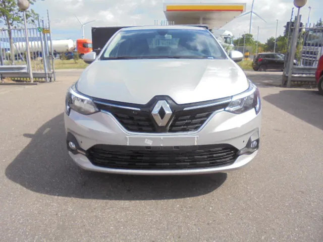 Renault Taliant 1.0 TURBO NEW TAX FREE - Sedans: foto 2 Renault Taliant 1.0 TURBO NEW TAX FREE - Sedans: foto 2