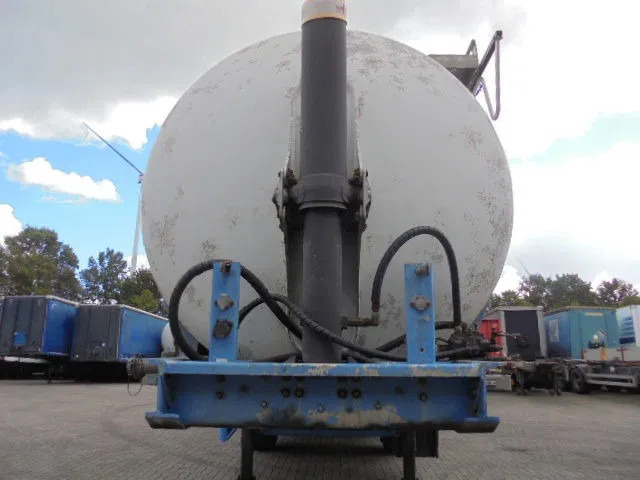 SPITZER BP SK 50 - Puspiekabe cisterna: foto 2 SPITZER BP SK 50 - Puspiekabe cisterna: foto 2