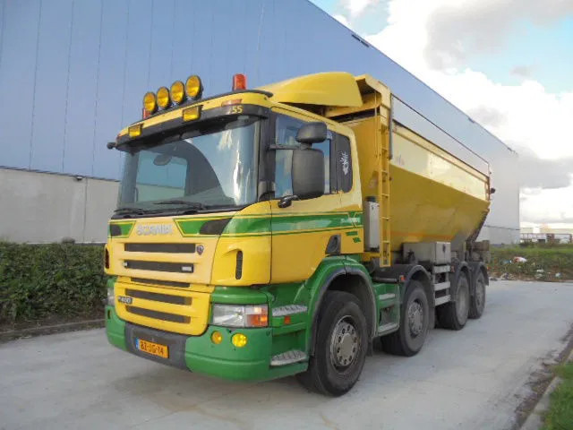 Scania P400 8X2 ASFALT NL TRUCK - Kravas automašīna pašizgāzējs: foto 1 Scania P400 8X2 ASFALT NL TRUCK - Kravas automašīna pašizgāzējs: foto 1