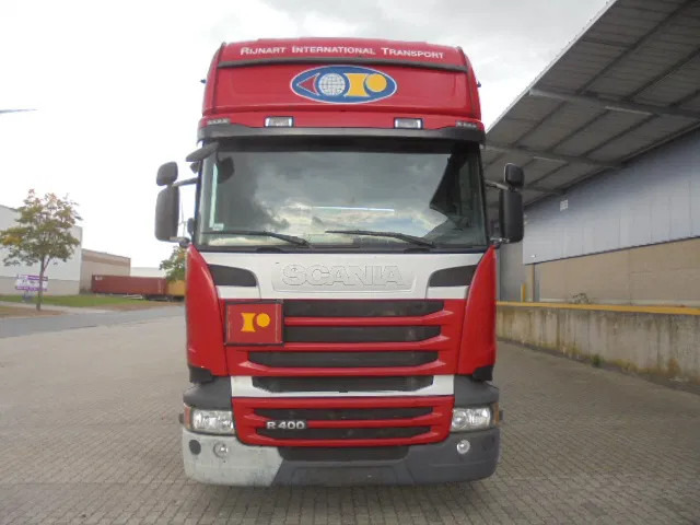 Scania R400 6X2 VOLUME COMBI + RETARDER - Kravas automašīna ar slēgto virsbūvi: foto 2 Scania R400 6X2 VOLUME COMBI + RETARDER - Kravas automašīna ar slēgto virsbūvi: foto 2