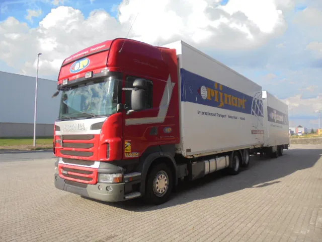 Scania R440 6X2 VOLUME COMBI + RETARDER - Kravas automašīna ar slēgto virsbūvi: foto 1 Scania R440 6X2 VOLUME COMBI + RETARDER - Kravas automašīna ar slēgto virsbūvi: foto 1