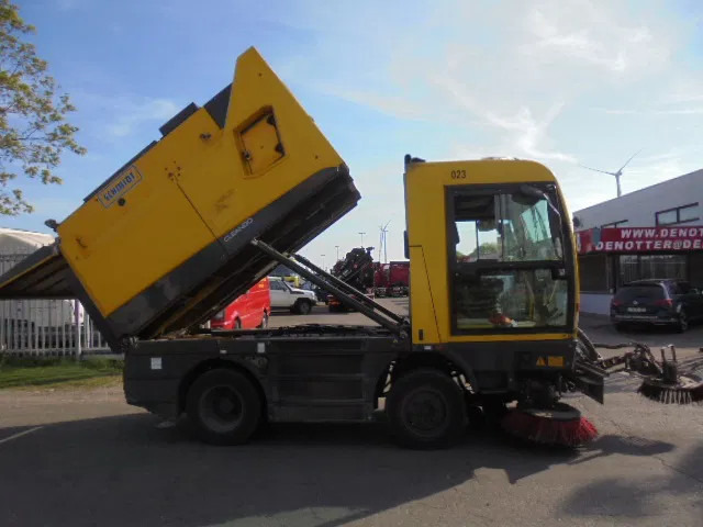Schmidt CLEANGO 500 NL MACHINE - Rūpnieciskais slaucītājs: foto 4 Schmidt CLEANGO 500 NL MACHINE - Rūpnieciskais slaucītājs: foto 4