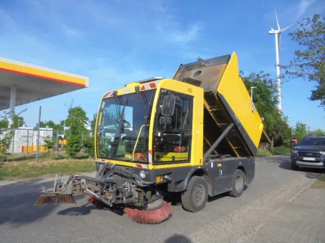 Schmidt CLEANGO 500 NL MACHINE - Rūpnieciskais slaucītājs: foto 1 Schmidt CLEANGO 500 NL MACHINE - Rūpnieciskais slaucītājs: foto 1