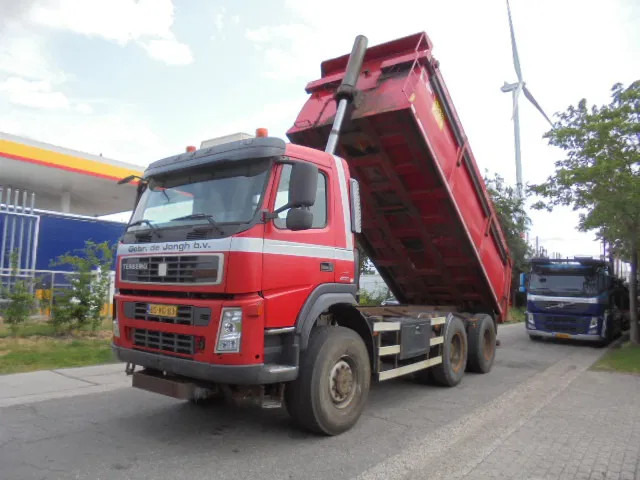 Terberg FM 1350 6X6 MANUAL TRANSMISSION NL TRUCK - Kravas automašīna pašizgāzējs: foto 1 Terberg FM 1350 6X6 MANUAL TRANSMISSION NL TRUCK - Kravas automašīna pašizgāzējs: foto 1