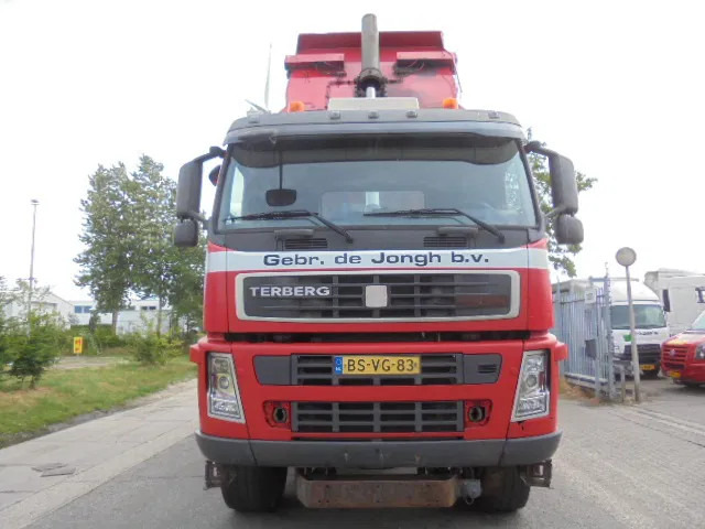 Terberg FM 1350 6X6 MANUAL TRANSMISSION NL TRUCK - Kravas automašīna pašizgāzējs: foto 2 Terberg FM 1350 6X6 MANUAL TRANSMISSION NL TRUCK - Kravas automašīna pašizgāzējs: foto 2