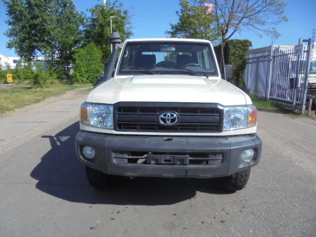 Toyota Land Cruiser HJ79L 4X4 CREWCAB PICKUP EXPORT OUTSIDE EU ONLY - Pikaps: foto 2 Toyota Land Cruiser HJ79L 4X4 CREWCAB PICKUP EXPORT OUTSIDE EU ONLY - Pikaps: foto 2