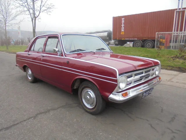 Vauxhall VX 4.90 - Sedans: foto 4 Vauxhall VX 4.90 - Sedans: foto 4