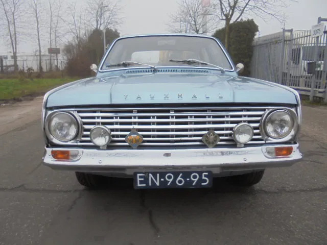 Vauxhall Victor 101 SUPER - Sedans: foto 2 Vauxhall Victor 101 SUPER - Sedans: foto 2