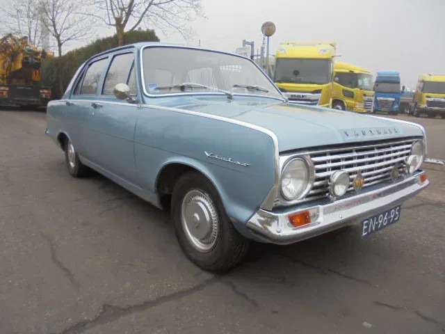 Vauxhall Victor 101 SUPER - Sedans: foto 4 Vauxhall Victor 101 SUPER - Sedans: foto 4