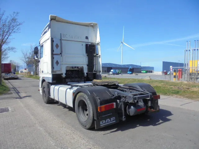 Vilcējs DAF XF 105.460 SUPERSPACE: foto 5