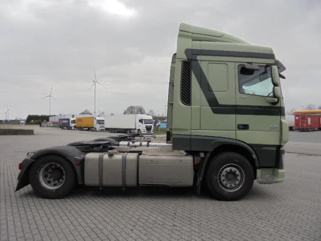 DAF XF 410 EURO6 - Vilcējs: foto 4 DAF XF 410 EURO6 - Vilcējs: foto 4