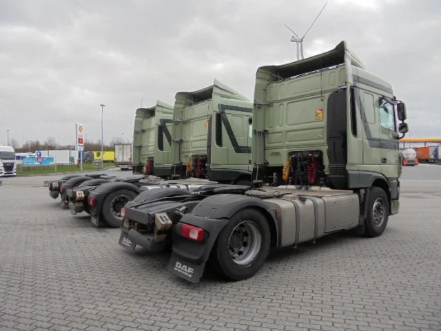 DAF XF 410 EURO6 - Vilcējs: foto 5 DAF XF 410 EURO6 - Vilcējs: foto 5